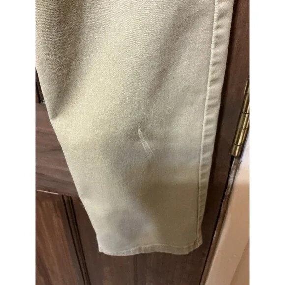 Levi's 502 Men's Regular Taper Fit Beige Tan Chino Jeans W29 L30 - Picture 2 of 9